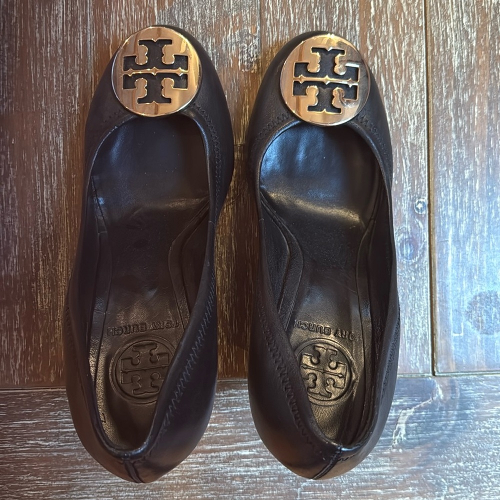 Tory Burch Platform shoes - size 7M - black